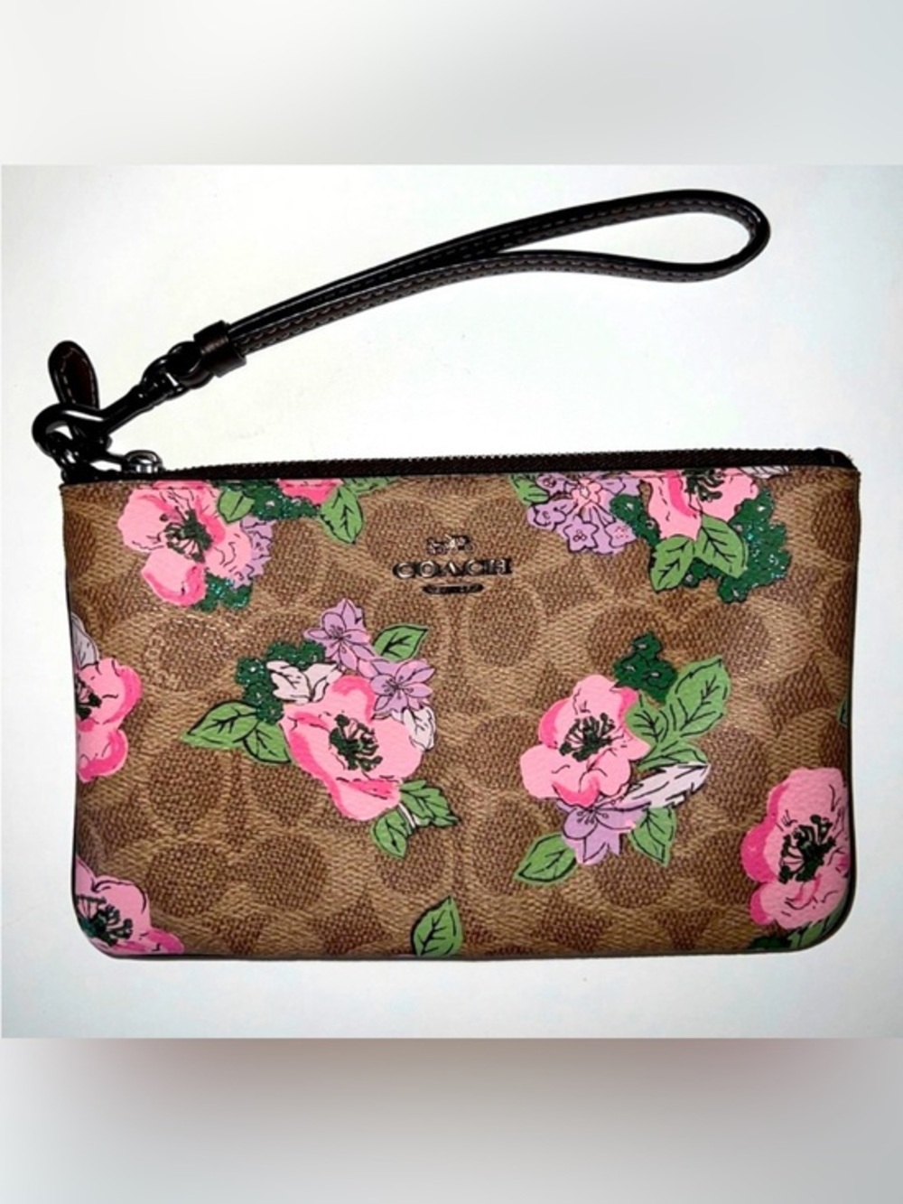 Coach  Corner Zip Wristlet in Sígnature Canvas with Blossom Print